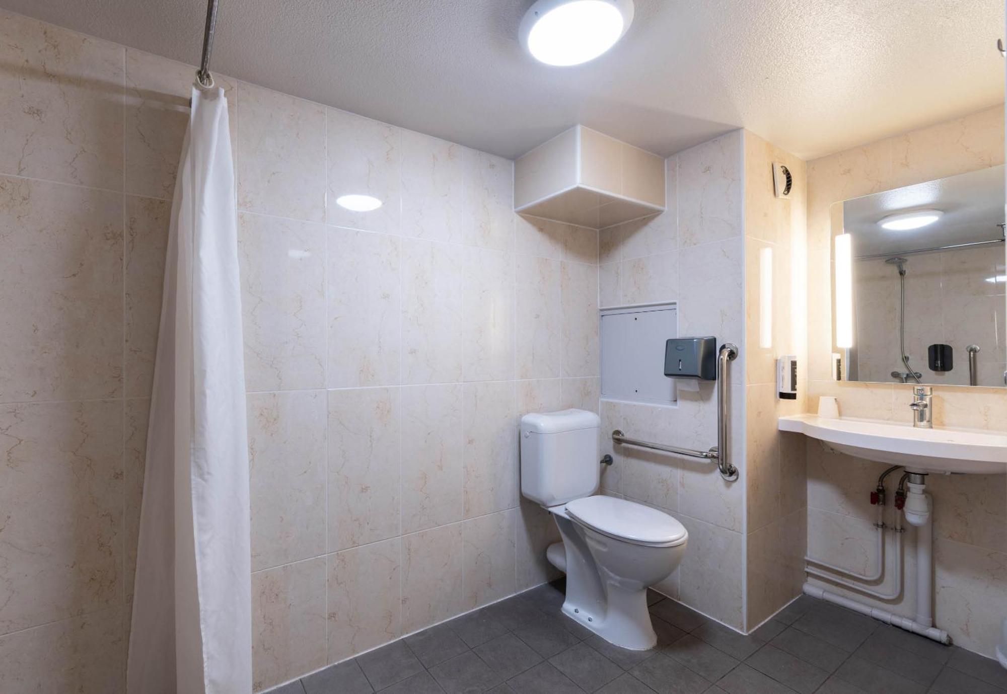 B&B Hotel Lille Seclin Unexpo Luaran gambar